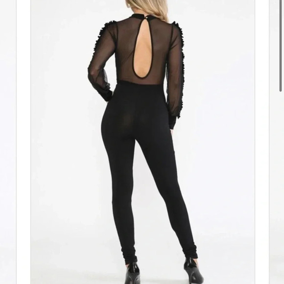 One Piece Black Size Small  Ruffle Pants Romper New Without Tag - Picture 2 of 5